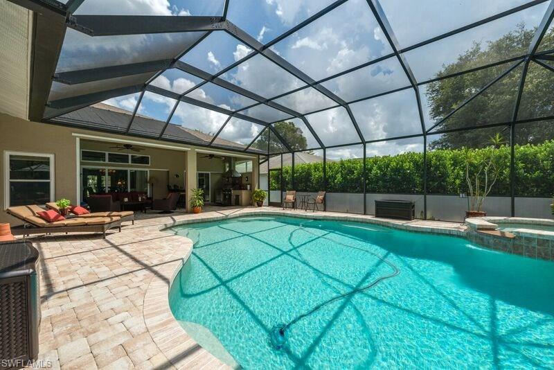 EAGLE LAKE ESTATES REPLAT - Residential