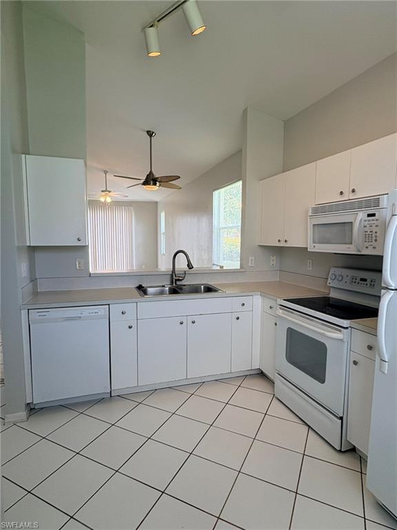 FOREST LAKE TOWNHOMES - Residential Lease
