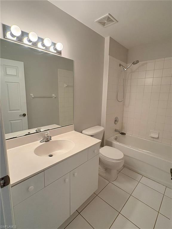 FOREST LAKE TOWNHOMES - Residential Lease