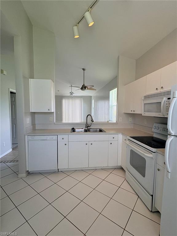 FOREST LAKE TOWNHOMES - Residential Lease