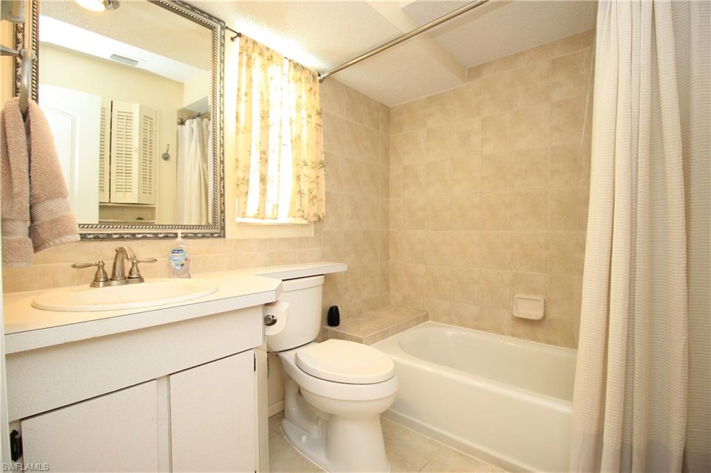 NAPLES PARK - Residential