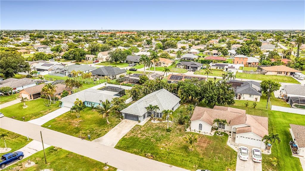 CAPE CORAL - Residential