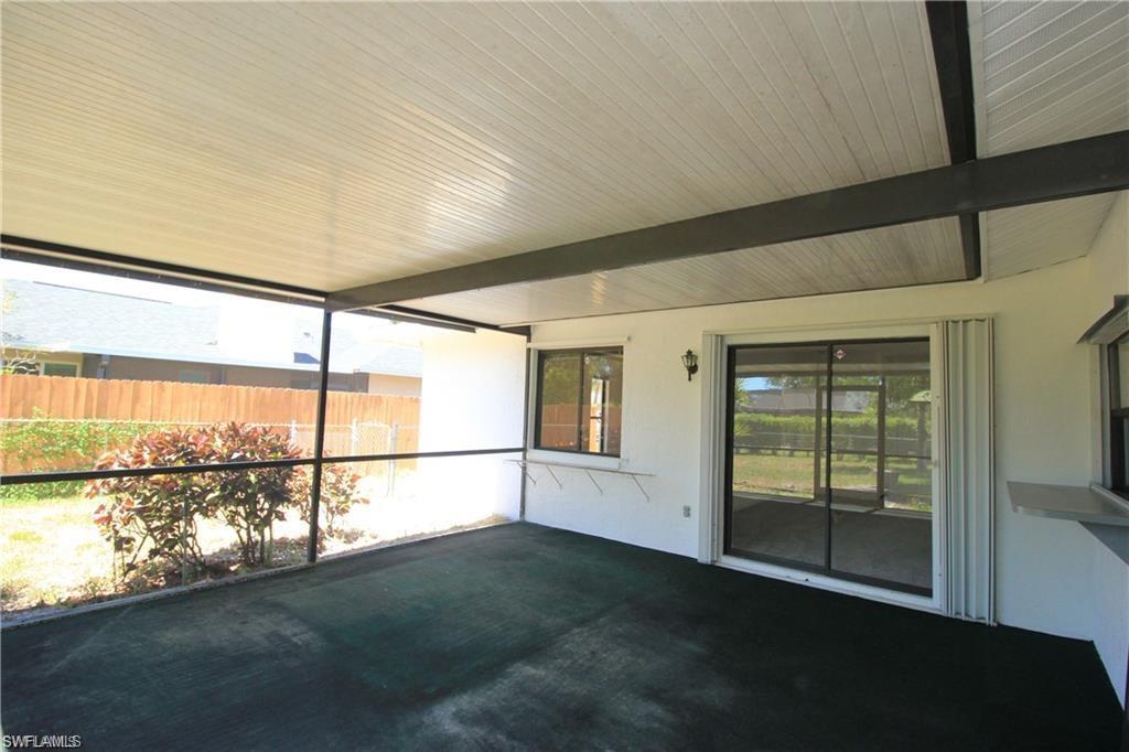 WILLOUGHBY ACRES - Residential Lease