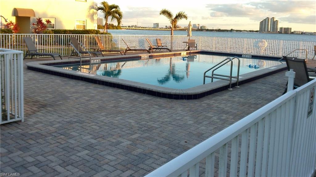 PALMS AT WATERS EDGE - Residential