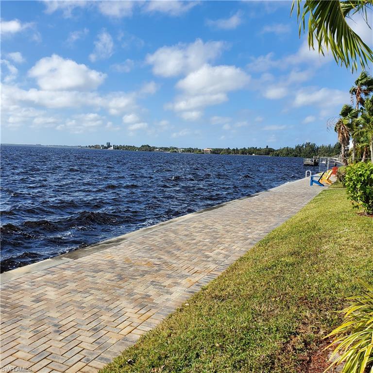 PALMS AT WATERS EDGE - Residential