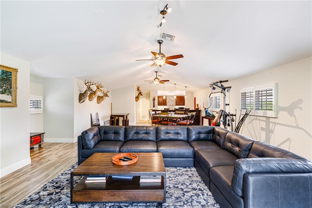 RIVERBROOKE - Residential