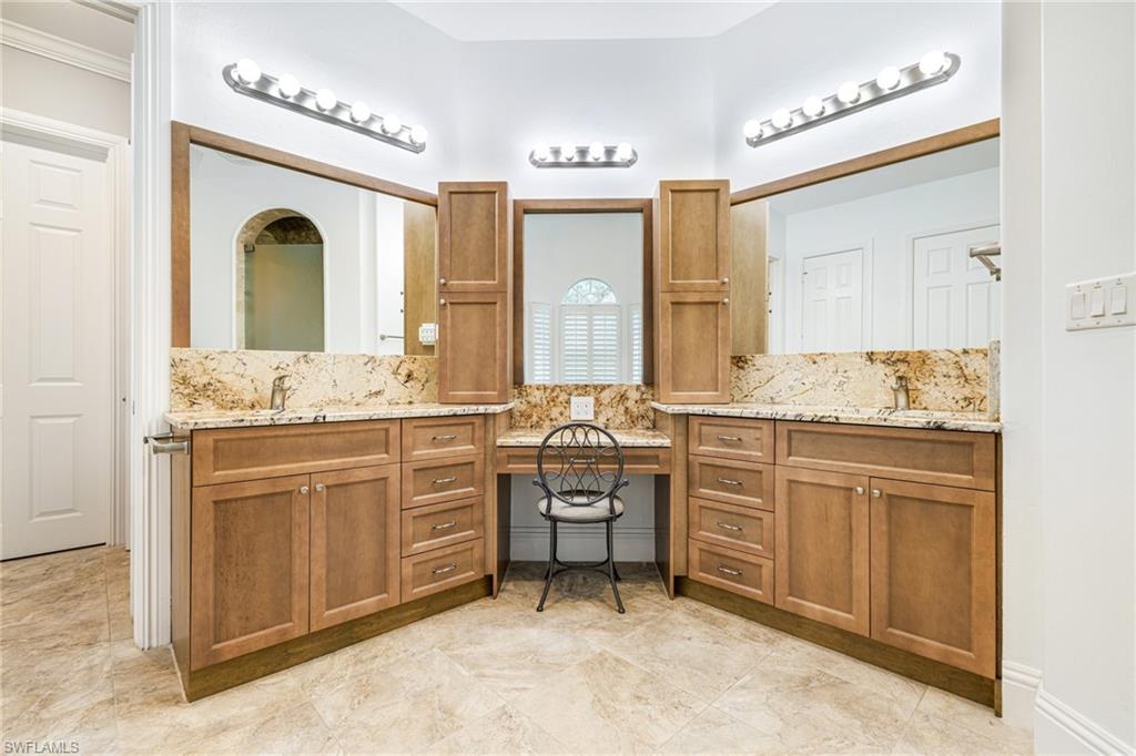 RIVERBROOKE - Residential