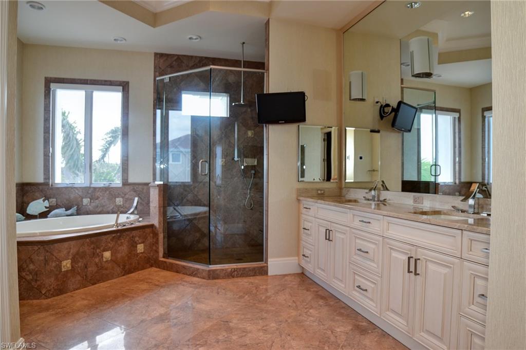 BONITA BEACH - Residential