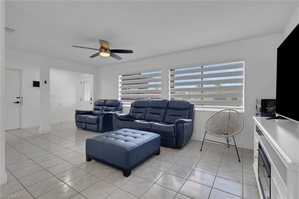 SAN CARLOS PARK - Residential
