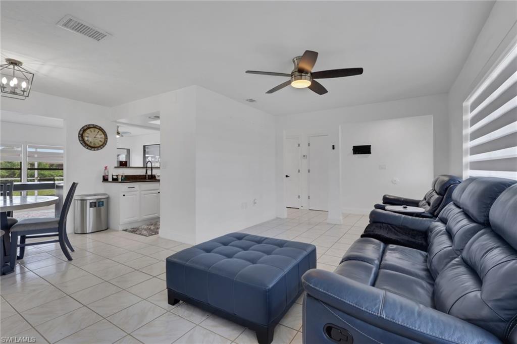 SAN CARLOS PARK - Residential