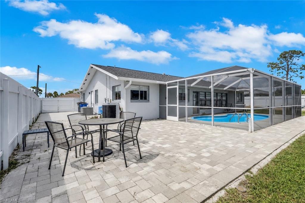 SAN CARLOS PARK - Residential