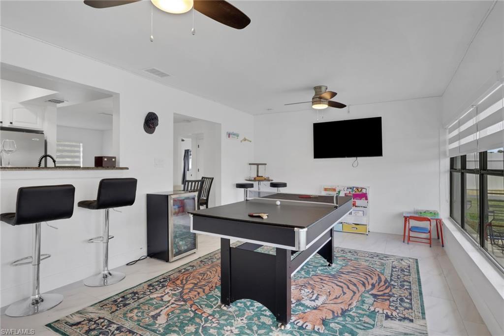 SAN CARLOS PARK - Residential