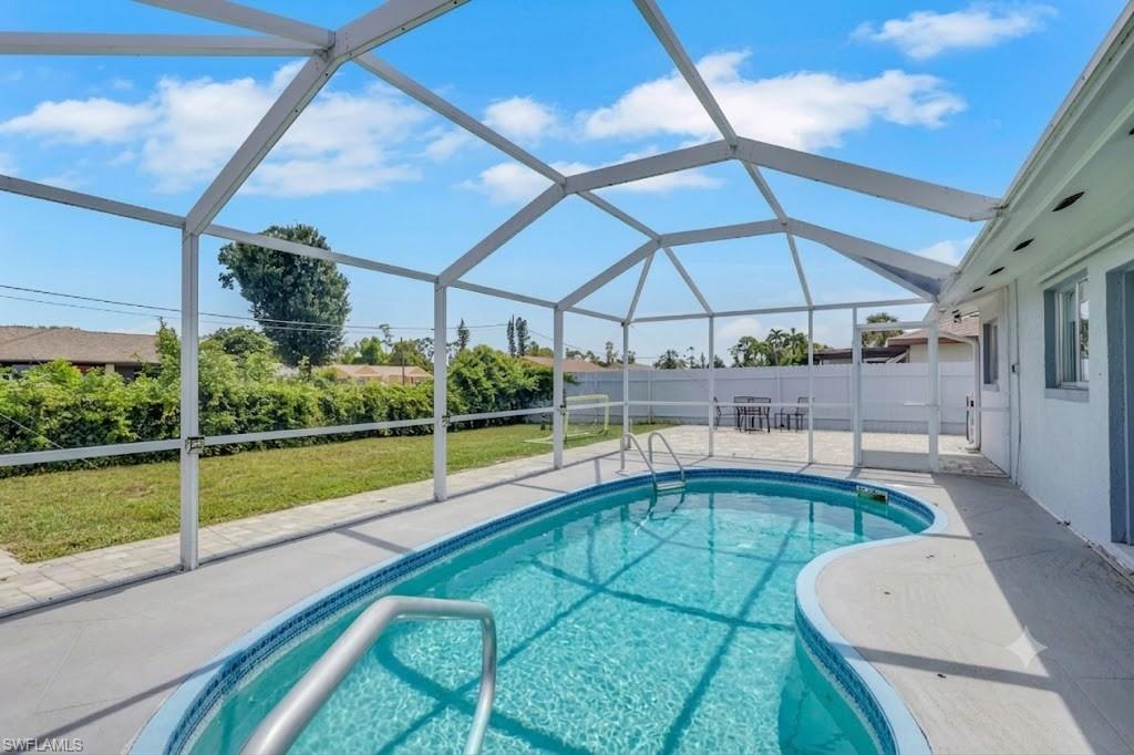 SAN CARLOS PARK - Residential