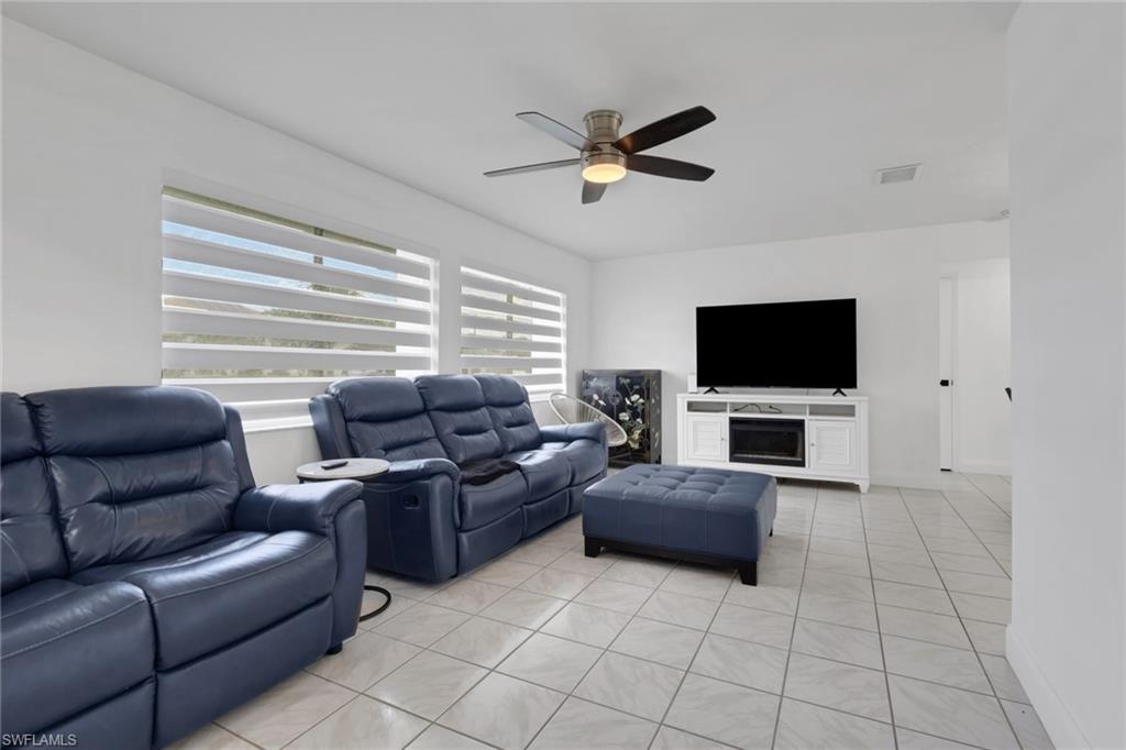 SAN CARLOS PARK - Residential