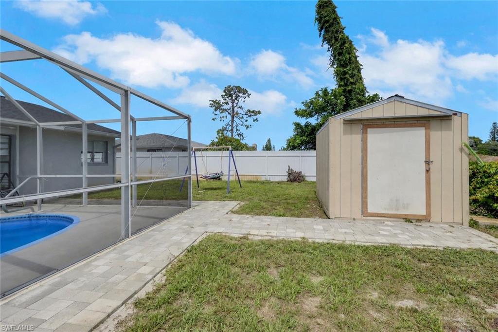 SAN CARLOS PARK - Residential