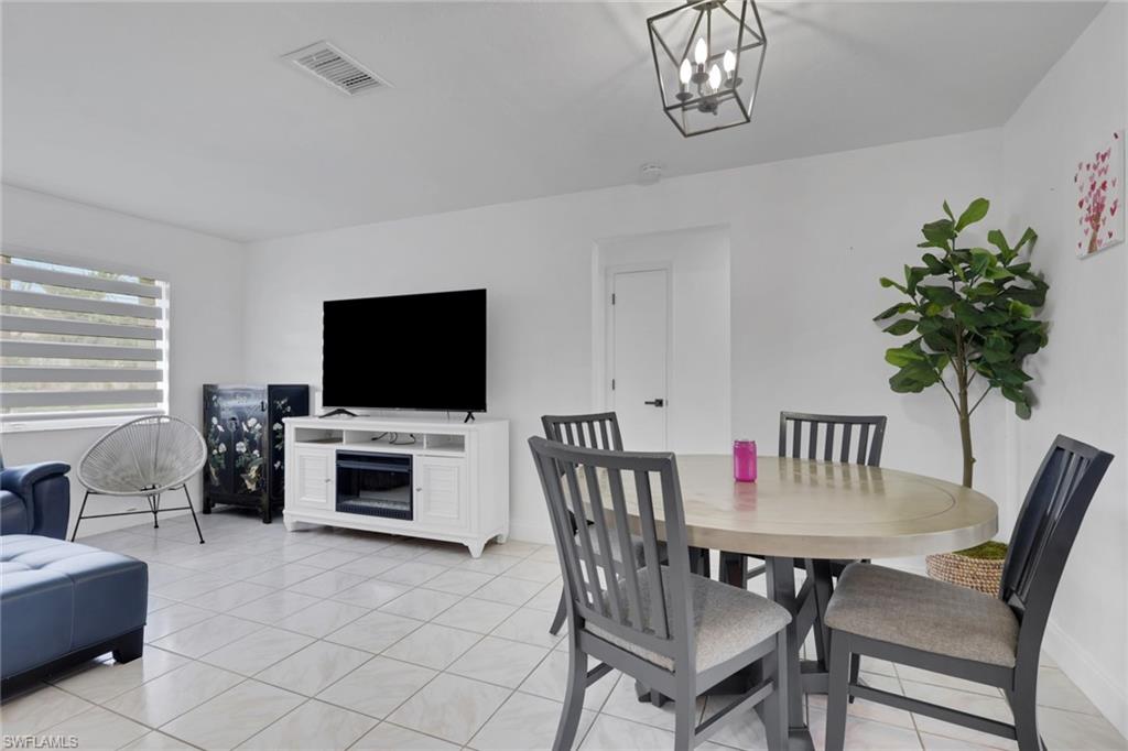 SAN CARLOS PARK - Residential