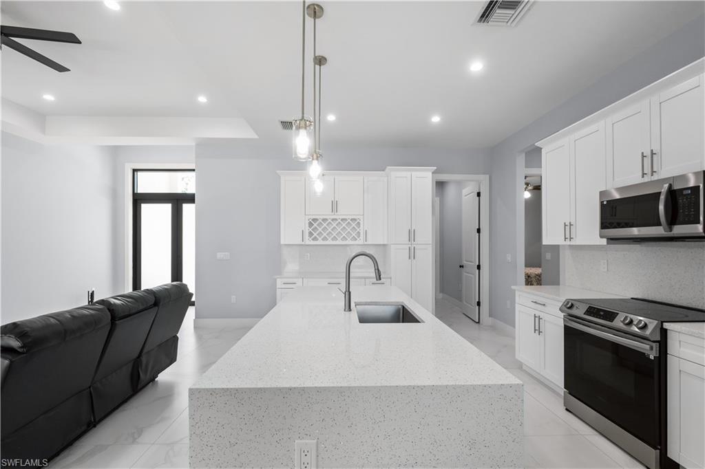 GOLDEN GATE ESTATES - Residential