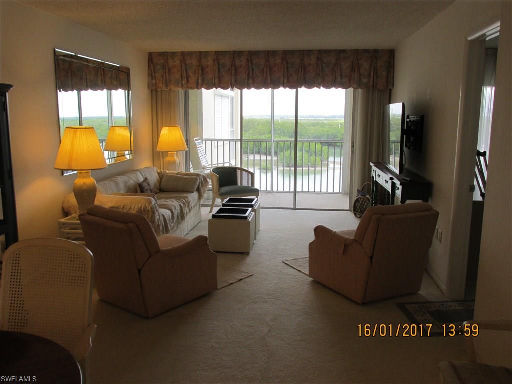 CASA BONITA ROYALE - Residential