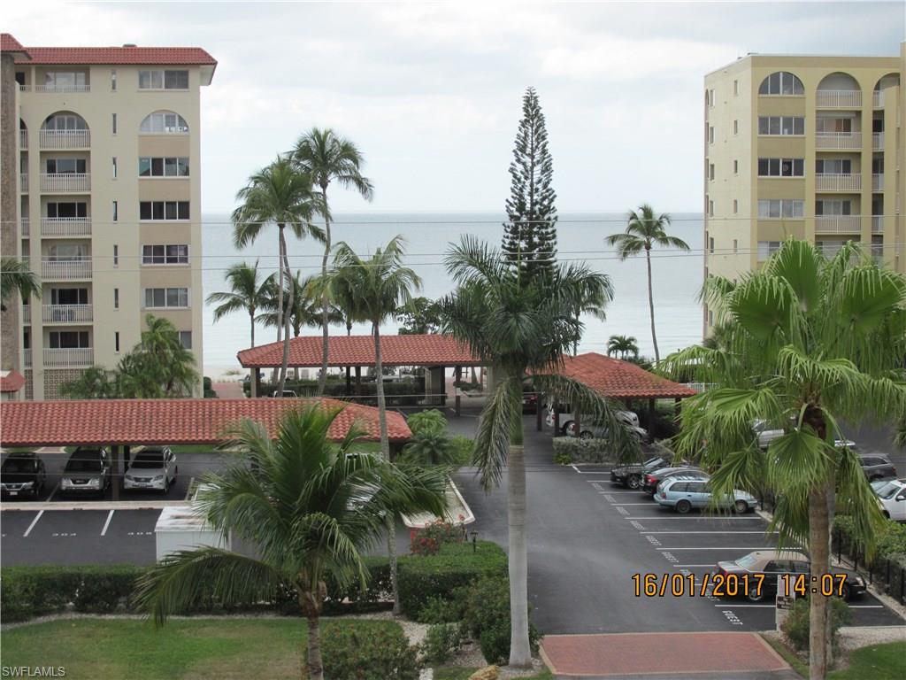 CASA BONITA ROYALE - Residential