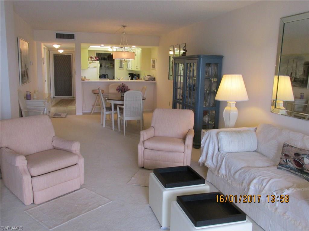CASA BONITA ROYALE - Residential
