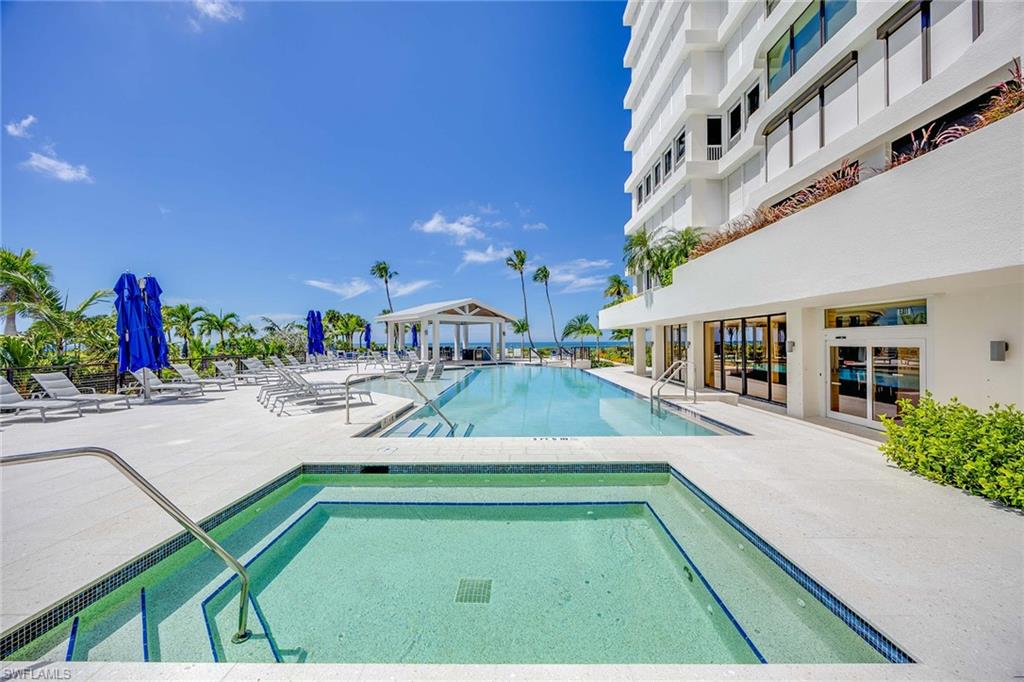 PARK PLAZA - Residential