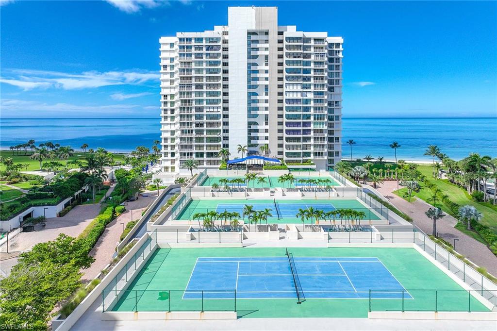 PARK PLAZA - Residential