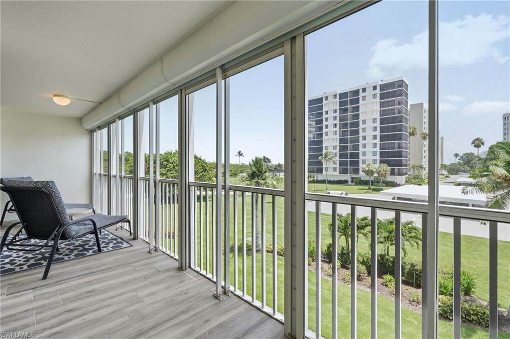 VANDERBILT TOWERS - Residential
