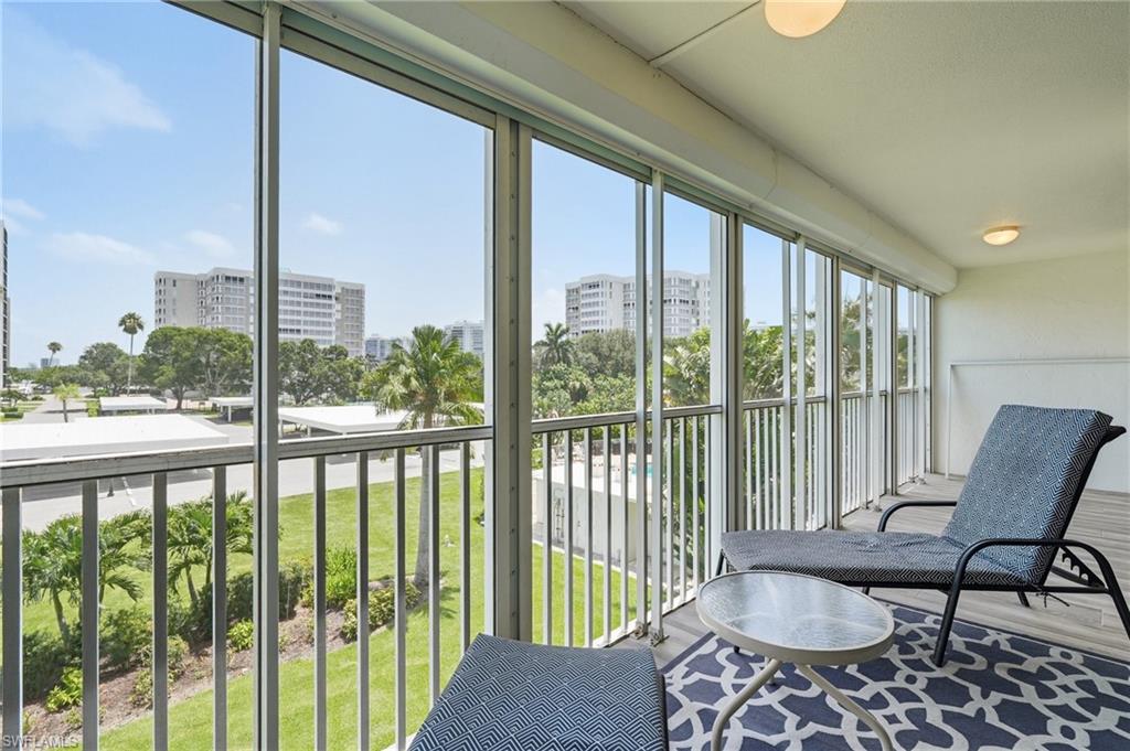 VANDERBILT TOWERS - Residential