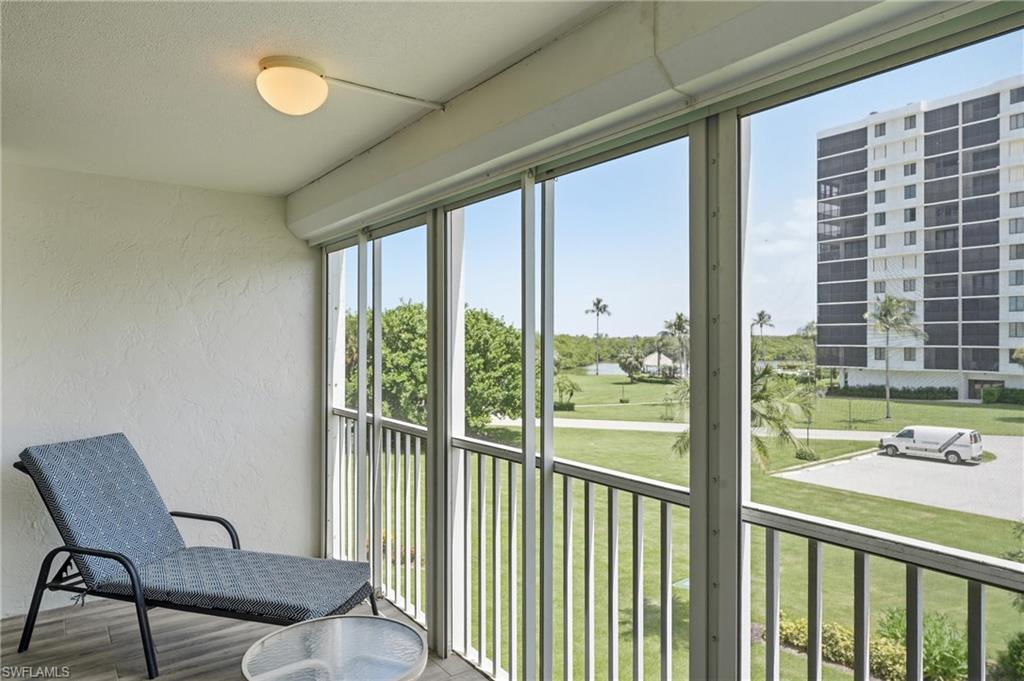 VANDERBILT TOWERS - Residential