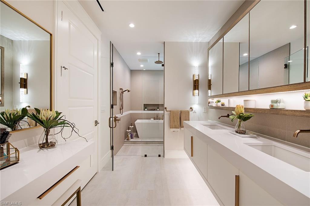 MANGROVE BAY - Residential