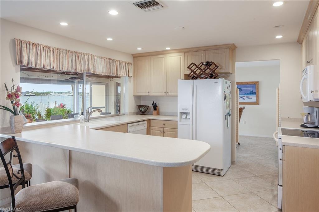 ROYAL HARBOR - Residential