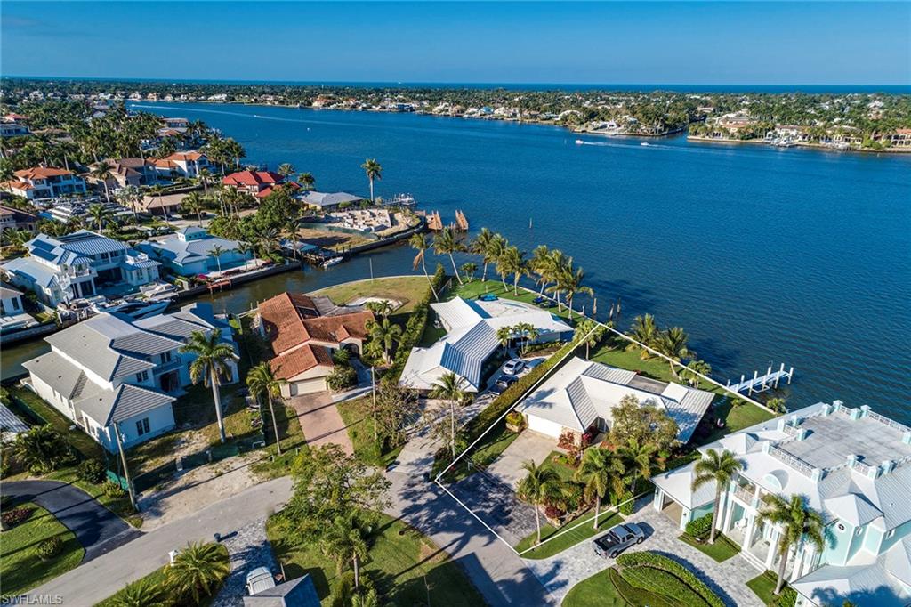 ROYAL HARBOR - Residential