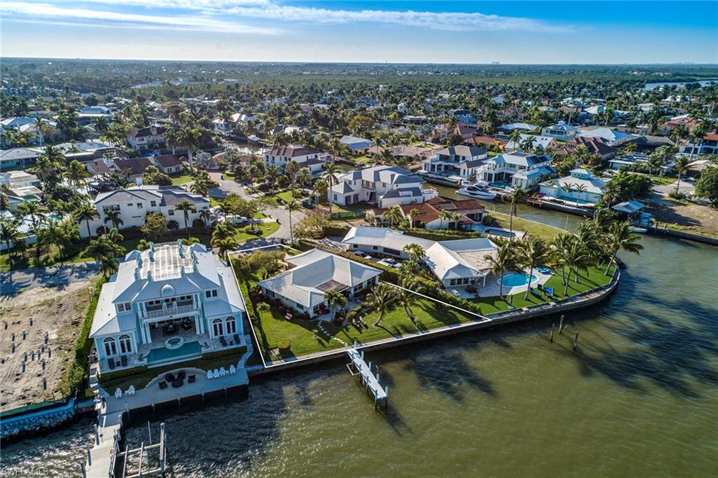 ROYAL HARBOR - Residential