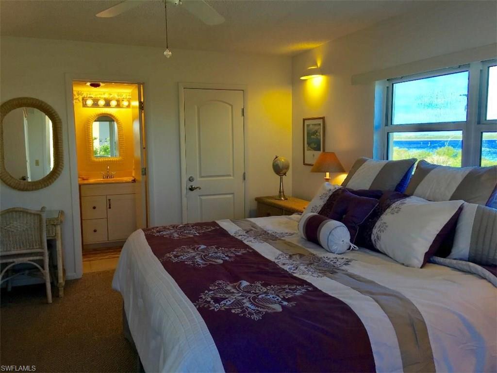 PINK SHELL VACATION VILLAS - Residential