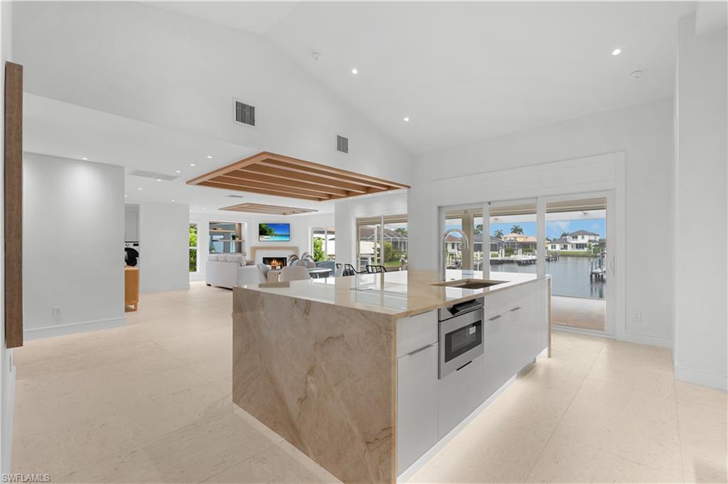 MARCO BEACH - Residential
