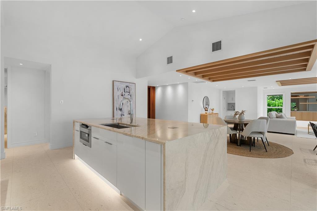 MARCO BEACH - Residential