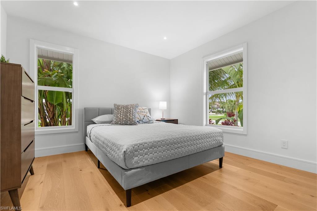 MARCO BEACH - Residential