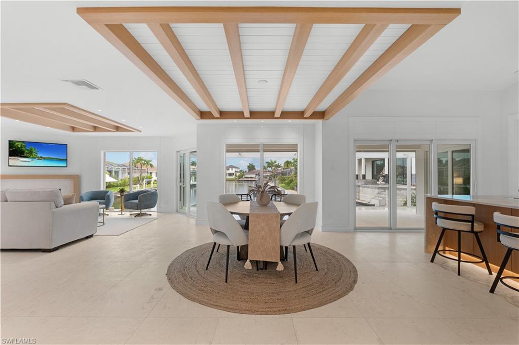 MARCO BEACH - Residential