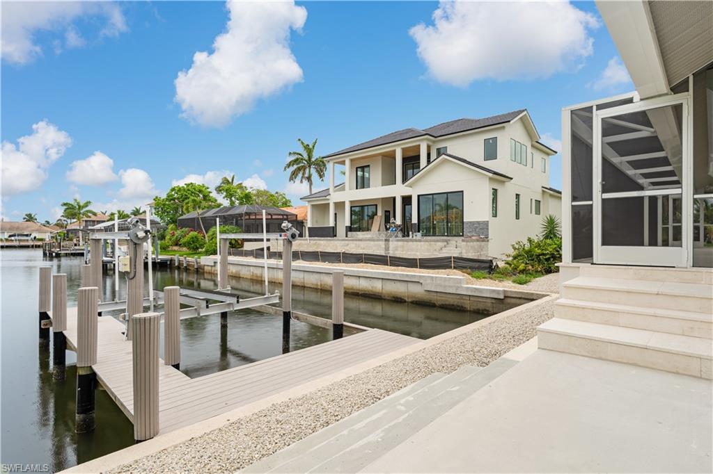 MARCO BEACH - Residential