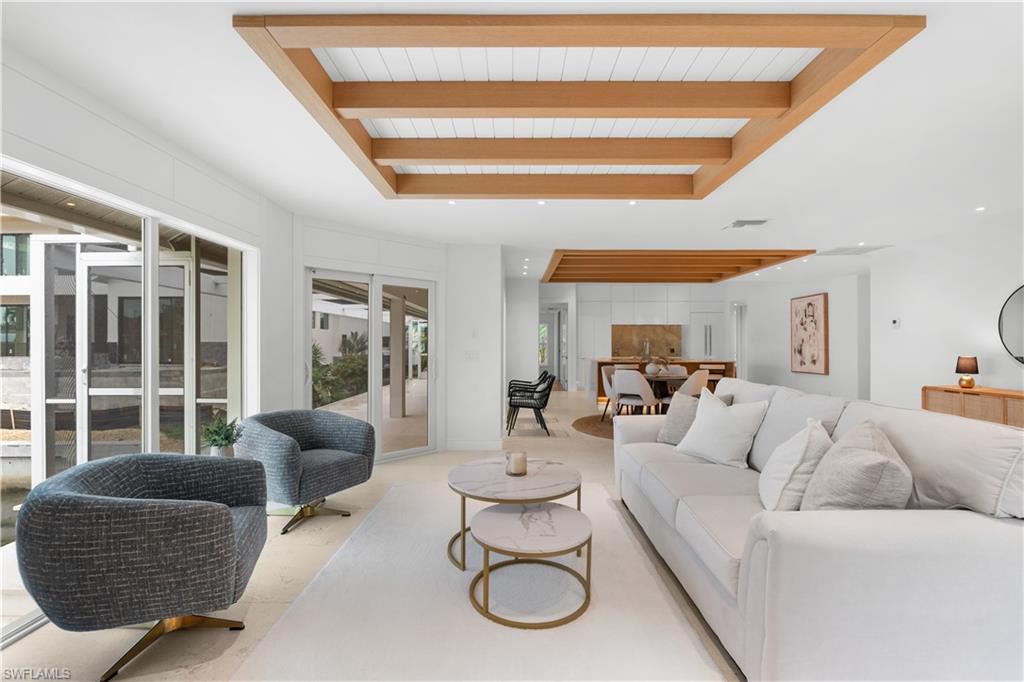 MARCO BEACH - Residential