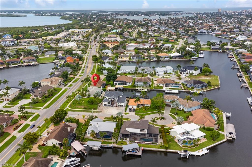 MARCO BEACH - Residential
