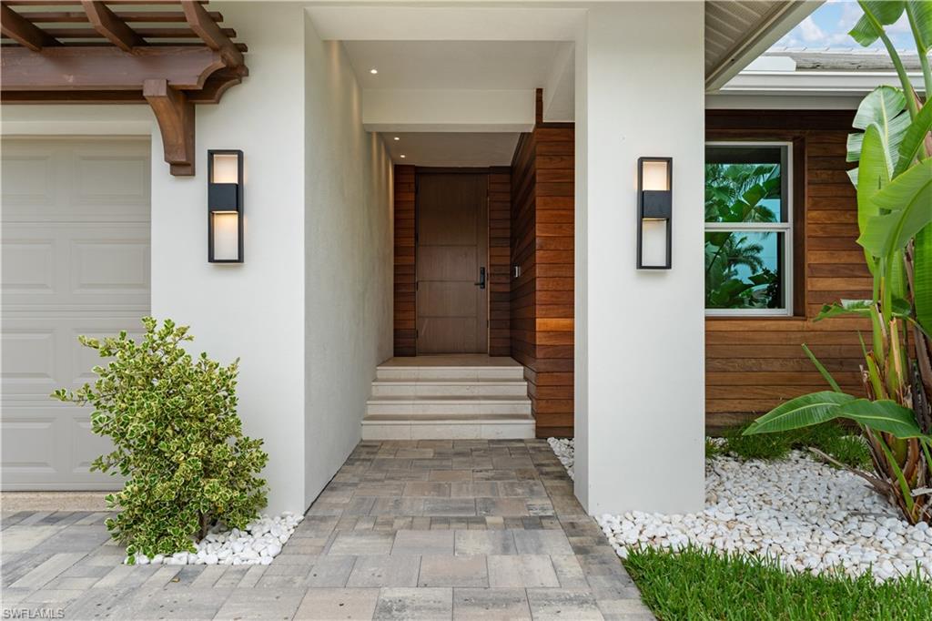 MARCO BEACH - Residential