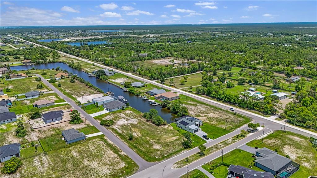 CAPE CORAL - Land