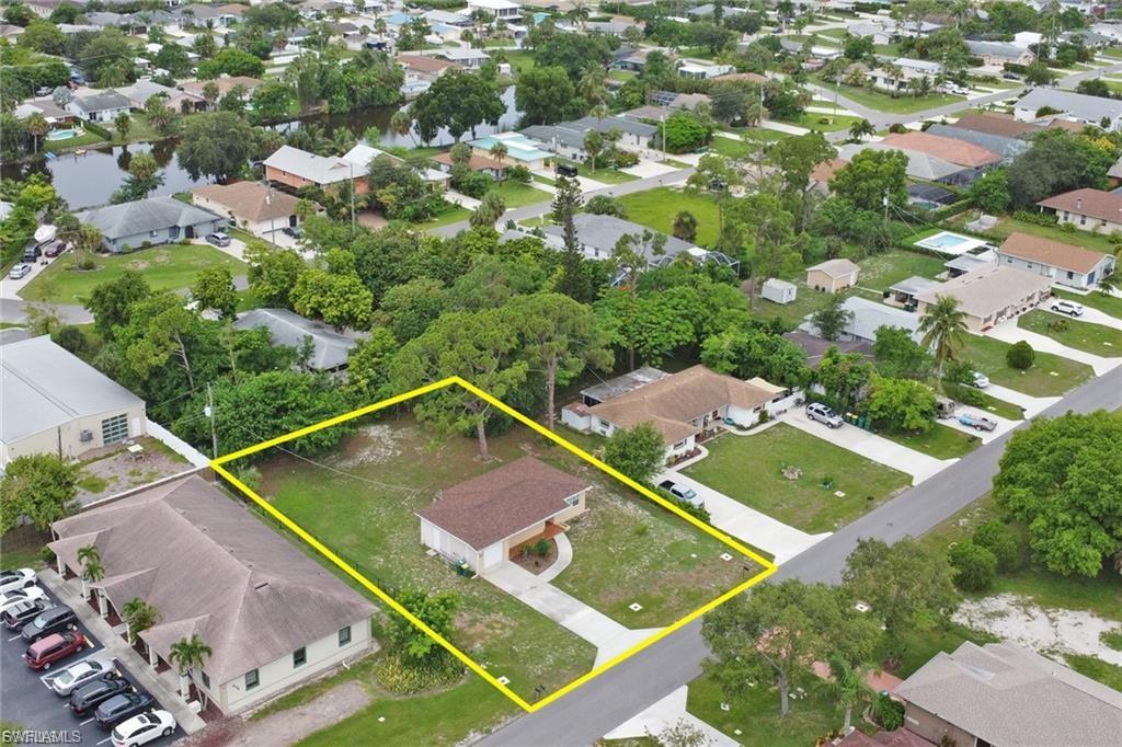 NAPLES PARK - Residential