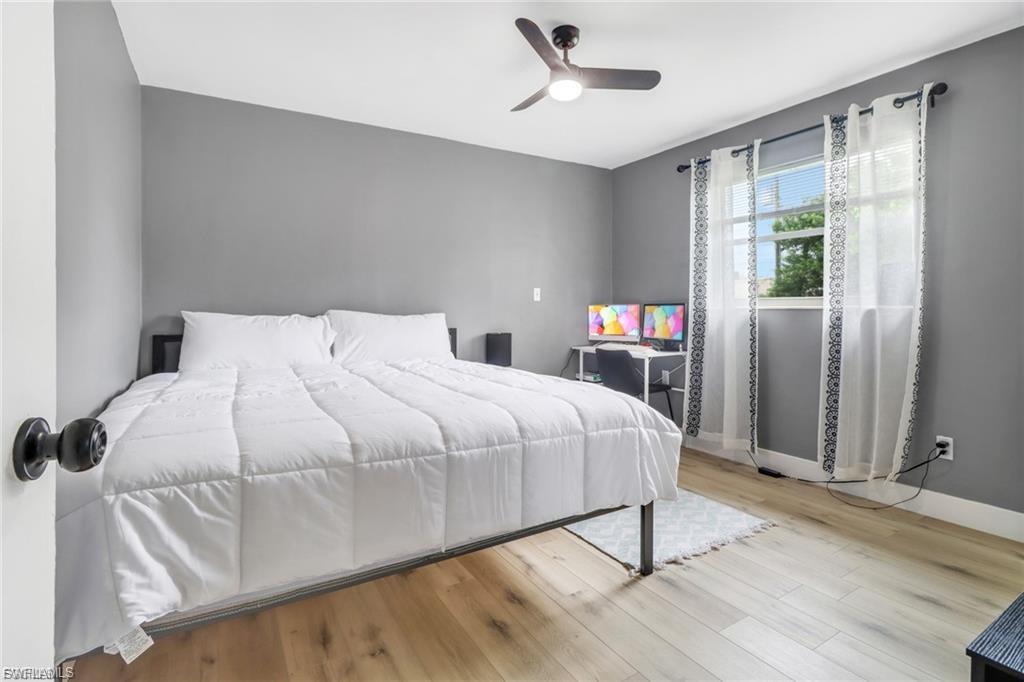 NAPLES PARK - Residential