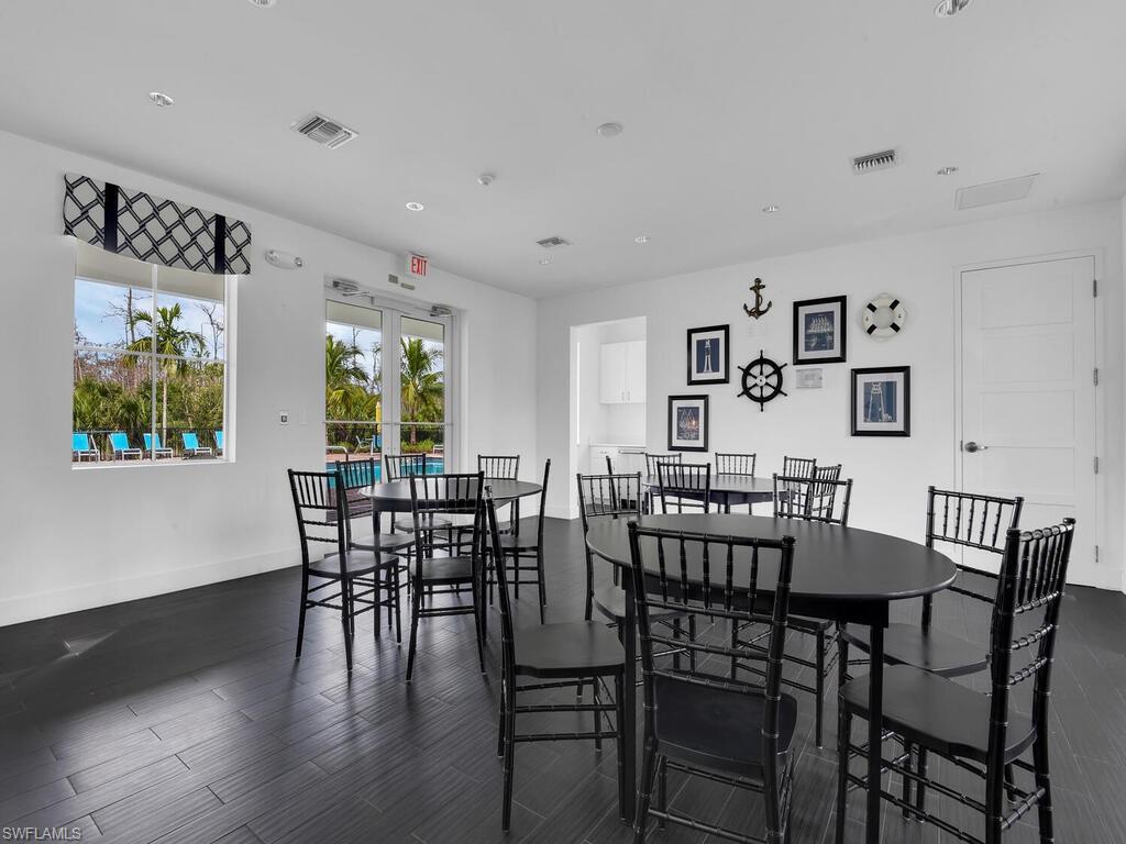 COMPASS LANDING - Residential