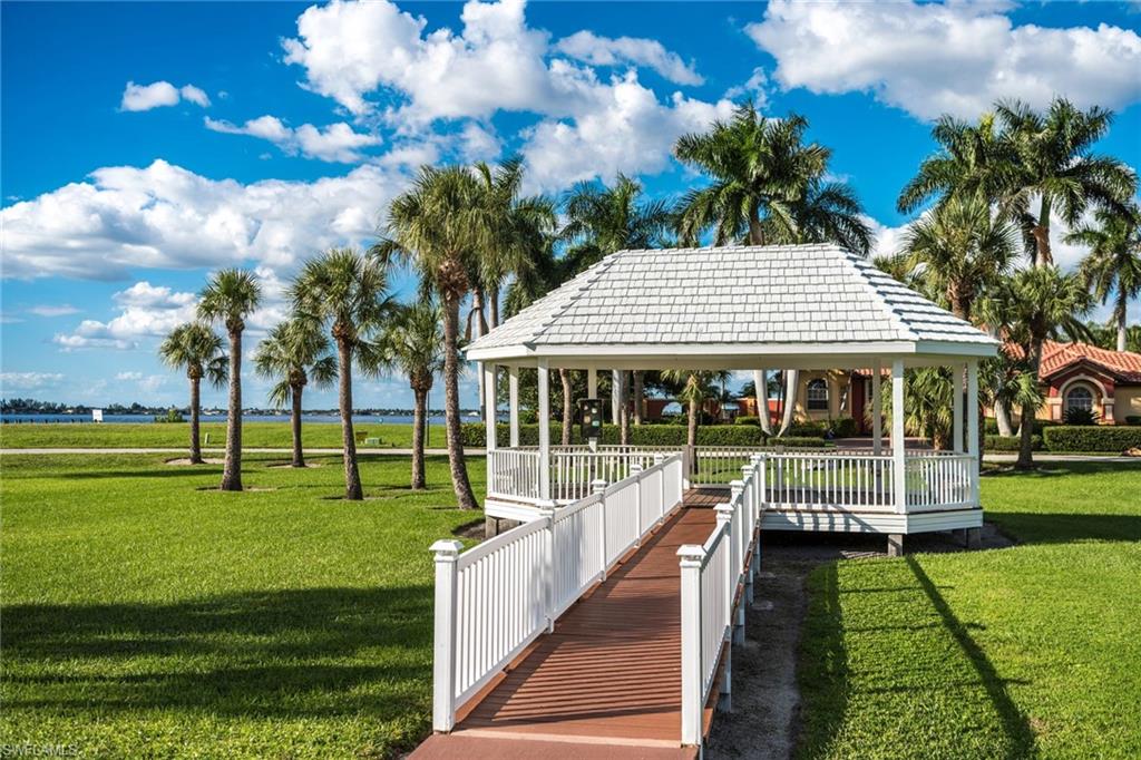 INTRACOASTAL HARBOUR - Residential