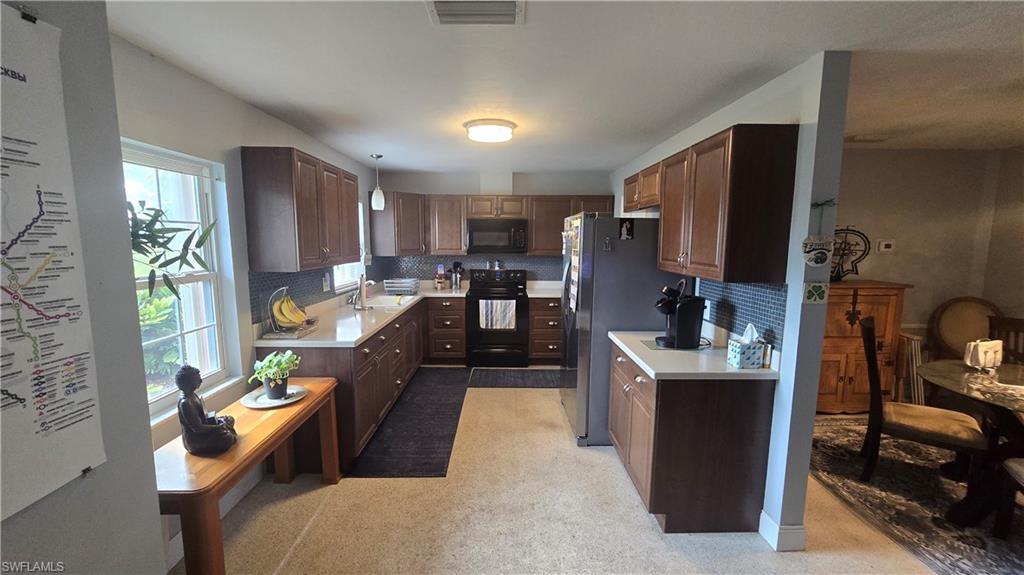SAN CARLOS PARK - Residential Lease