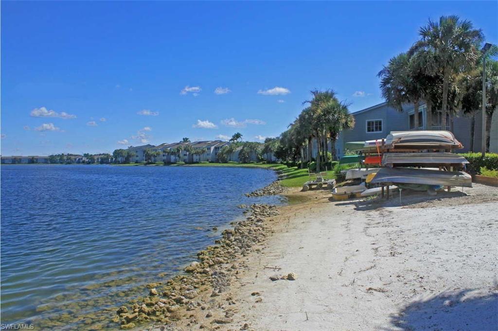 LAKESIDE CARRIAGE HOMES - Residential