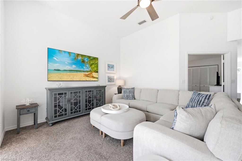 LAKESIDE CARRIAGE HOMES - Residential